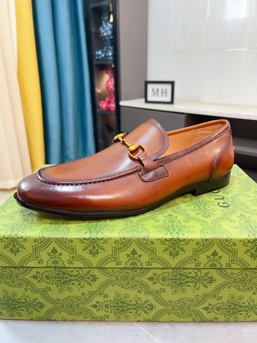 Men's shoes 💰500🌹🌹【GUCCI】The most popular classic Gucci leather shoes. Synchronized with the official website, the upper is made of Italian first-layer cowhide ➕cowhide lining, with unique brand and unique craftsmanship. Highlighting the hot style of the new year. Stop hesitating, stop wandering, get it now. Number: 38--44